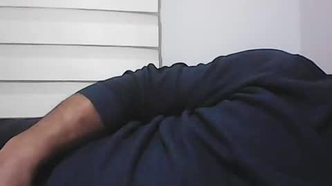 Snapshot of screw2 chatting on November 17, 2025, 3:07 pm Evren online show from November 17, 2025, 3:07 pm