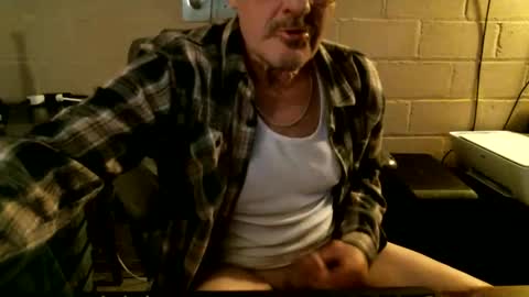eating pussy  sucking dick online show from January 14, 2026, 6:08 am