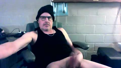 eating pussy  sucking dick online show from February 2, 2026, 4:44 am