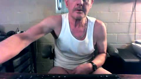 eating pussy  sucking dick online show from February 4, 2026, 4:18 am