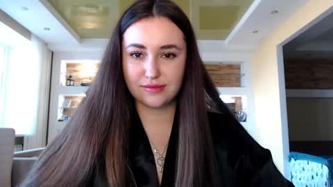 Snapshot of sea_cocktail chatting on March 5, 2025, 2:01 pm Elizabeth online show from March 5, 2025, 2:01 pm