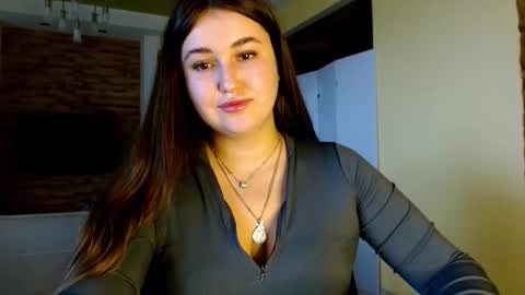 Elizabeth  online show from December 5, 2025, 8:01 am