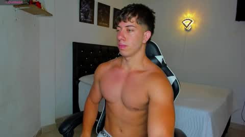 Snapshot of sean_brownx chatting on October 3, 2025, 11:51 am Sean online show from October 3, 2025, 11:51 am