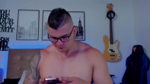 Snapshot of sean_carrera69 chatting on September 18, 2025, 2:57 am Sean Carrera online show from September 18, 2025, 2:57 am
