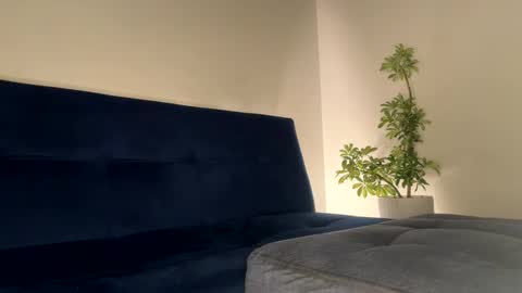 Sean pablo Sanz online show from April 17, 2026, 5:10 am