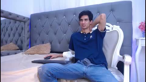 sebalexis7 online show from October 17, 2025, 3:20 am