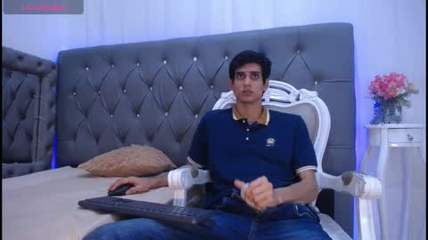 sebalexis7 online show from October 28, 2025, 3:10 am