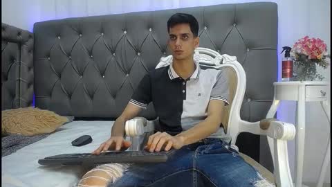 sebalexis7 online show from November 7, 2025, 3:28 am