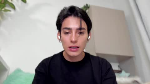 Snapshot of sebas_rosse chatting on January 5, 2025, 11:33 pm sebastian online show from January 5, 2025, 11:33 pm