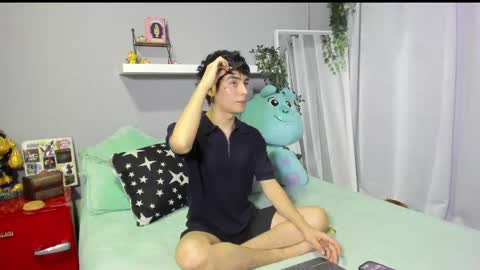 Snapshot of sebas_rosse chatting on June 2, 2026, 11:18 pm sebastian online show from June 2, 2026, 11:18 pm