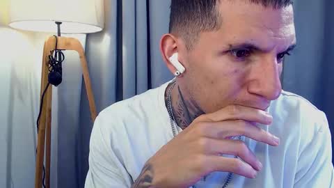 Sebastian online show from October 10, 2025, 5:34 pm