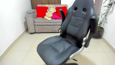 juan  sebastian online show from January 17, 2025, 6:02 pm
