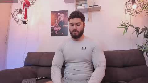 Instagram jeanpaulfit  online show from January 16, 2026, 10:58 pm