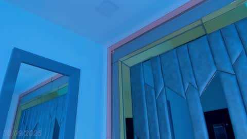 Sebastian online show from October 2, 2025, 8:49 pm