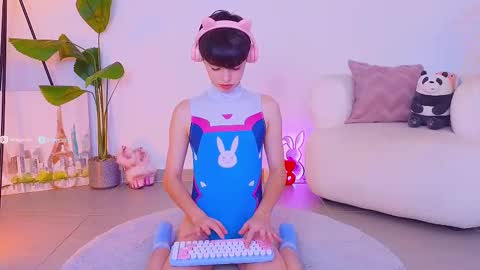 sebby online show from October 9, 2025, 7:23 pm