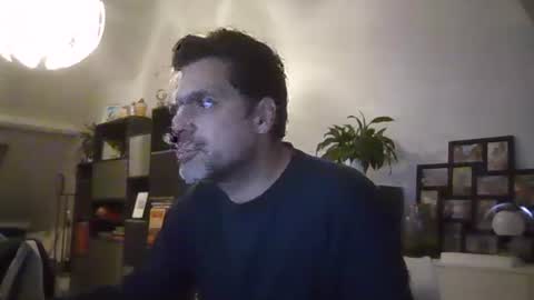 sebix9206 online show from October 25, 2025, 7:52 pm