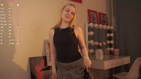 Rina online show from October 17, 2025, 7:27 pm