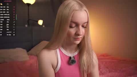 Rina online show from November 12, 2025, 7:13 pm