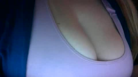 Sunny online show from March 25, 2026, 2:17 am