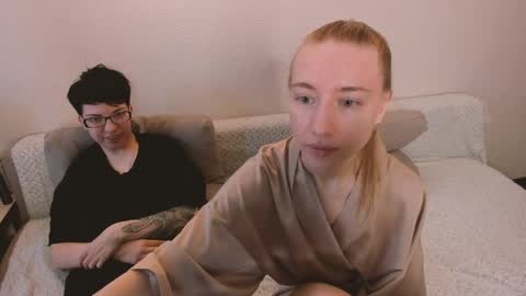 Amanda and  pair in a real life we love each other but can play with you online show from May 28, 2026, 7:38 am
