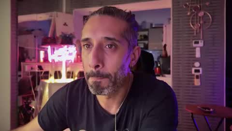 Secret Lovers online show from January 18, 2026, 8:01 pm