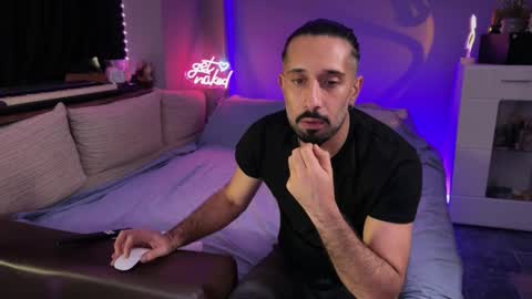Snapshot of secret_lovers1 chatting on June 2, 2026, 6:21 pm Secret Lovers online show from June 2, 2026, 6:21 pm