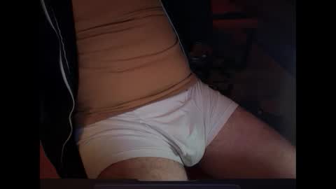 Snapshot of secret_neighbor_ chatting on October 5, 2025, 3:05 am secret_neighbor_ online show from October 5, 2025, 3:05 am