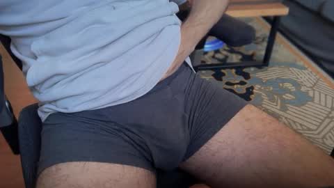 Snapshot of secret_neighbor_ chatting on October 9, 2025, 3:43 pm secret_neighbor_ online show from October 9, 2025, 3:43 pm