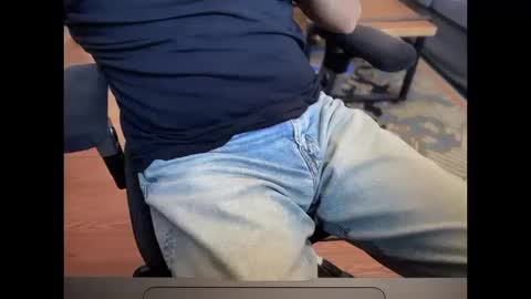 Snapshot of secret_neighbor_ chatting on October 10, 2025, 6:07 pm secret_neighbor_ online show from October 10, 2025, 6:07 pm