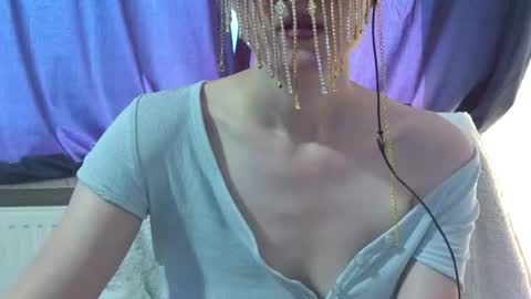 Snapshot of secretanni chatting on June 21, 2026, 10:51 am Anni online show from June 21, 2026, 10:51 am