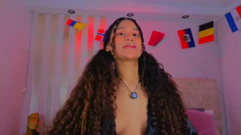 Snapshot of secretestrella chatting on June 29, 2026, 3:02 am secretestrell online show from June 29, 2026, 3:02 am