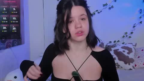 Snapshot of secretqueen_x chatting on March 2, 2025, 9:22 pm Anna online show from March 2, 2025, 9:22 pm