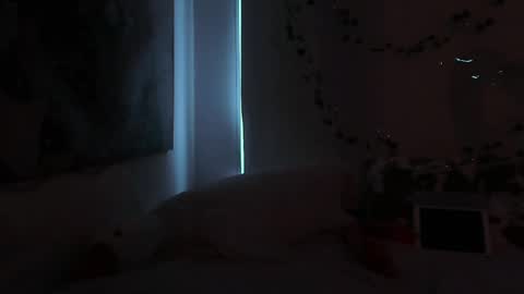 Snapshot of secretqueen_x chatting on March 5, 2025, 8:54 am Anna online show from March 5, 2025, 8:54 am
