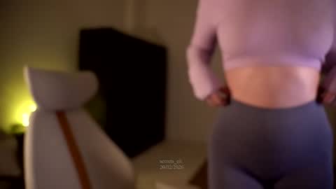 Snapshot of secrets_eli chatting on February 20, 2026, 5:24 pm Eliz online show from February 20, 2026, 5:24 pm