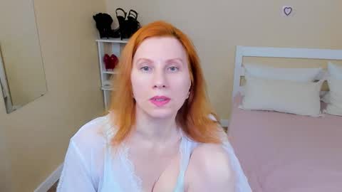Snapshot of seductive_foxy_ chatting on March 9, 2026, 3:38 pm seductive_foxy_ online show from March 9, 2026, 3:38 pm