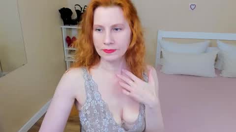 Snapshot of seductive_foxy_ chatting on March 11, 2026, 7:36 am seductive_foxy_ online show from March 11, 2026, 7:36 am