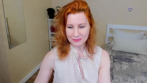 Snapshot of seductive_foxy_ chatting on March 15, 2026, 12:22 pm seductive_foxy_ online show from March 15, 2026, 12:22 pm