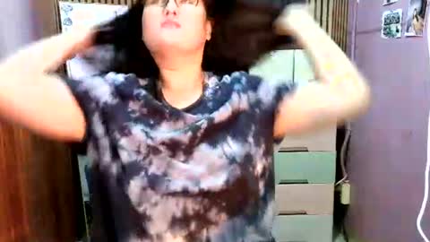 seductive_housewife online show from March 23, 2026, 8:51 am