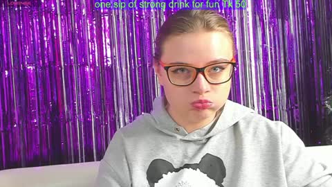 seductive_she_wolf online show from December 31, 2024, 12:21 am