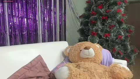 seductive_she_wolf online show from January 6, 2025, 12:24 pm