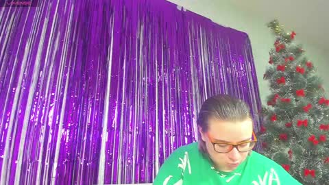 seductive_she_wolf online show from January 8, 2025, 2:35 pm