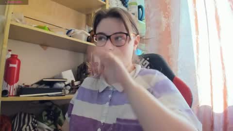 seductive_she_wolf online show from April 11, 2026, 2:54 pm