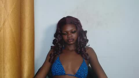 seductive_sugar247 online show from May 20, 2026, 3:24 am