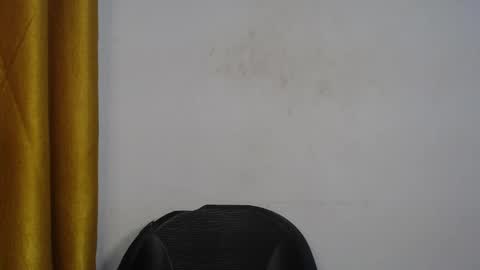 seductive_sugar247 online show from May 20, 2026, 3:51 pm