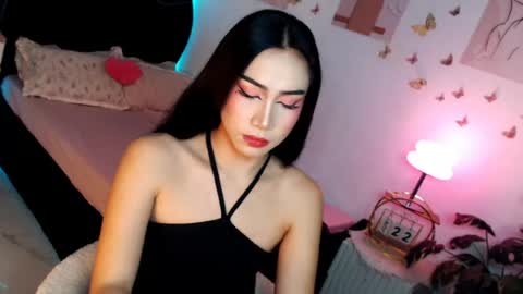 Snapshot of seductive_vana chatting on June 21, 2026, 11:18 pm Vanessa online show from June 21, 2026, 11:18 pm
