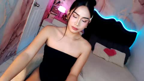Snapshot of seductive_vana chatting on July 24, 2026, 12:52 am Vanessa online show from July 24, 2026, 12:52 am