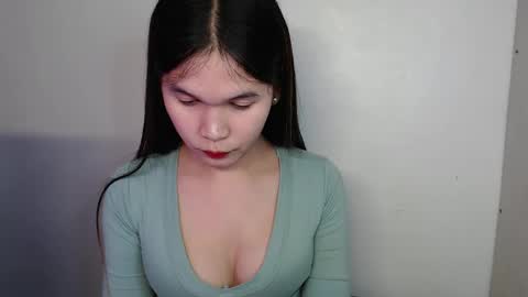 Snapshot of seductivemegoftheworld_ chatting on December 12, 2024, 10:45 am MEG online show from December 12, 2024, 10:45 am