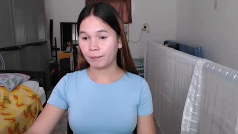 Snapshot of seductivemegoftheworld_ chatting on January 7, 2026, 4:37 am MEG online show from January 7, 2026, 4:37 am