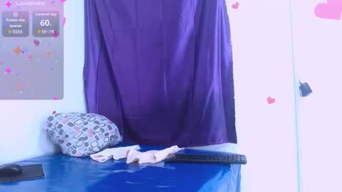 Estefany online show from November 19, 2025, 1:00 pm