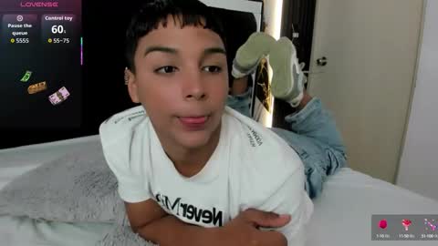 Snapshot of seductivo_jr chatting on October 6, 2025, 3:48 am seductivo online show from October 6, 2025, 3:48 am